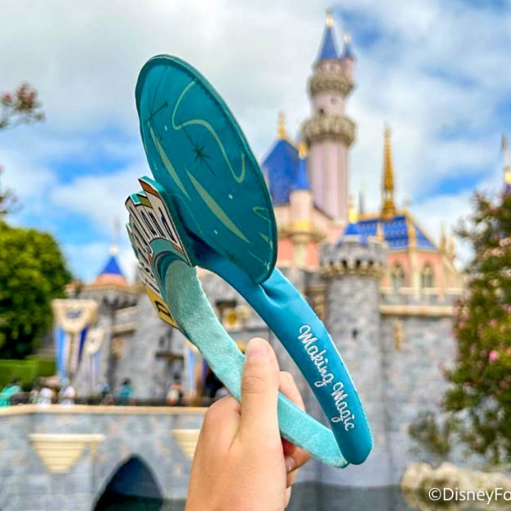 NWT Disneyland Tommorowland Retro Disney Mickey Ears Blue Galactic - Picture 2 of 14